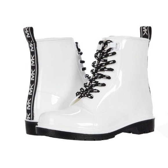 Michael Kors White Rainboots - Picture 7 of 16